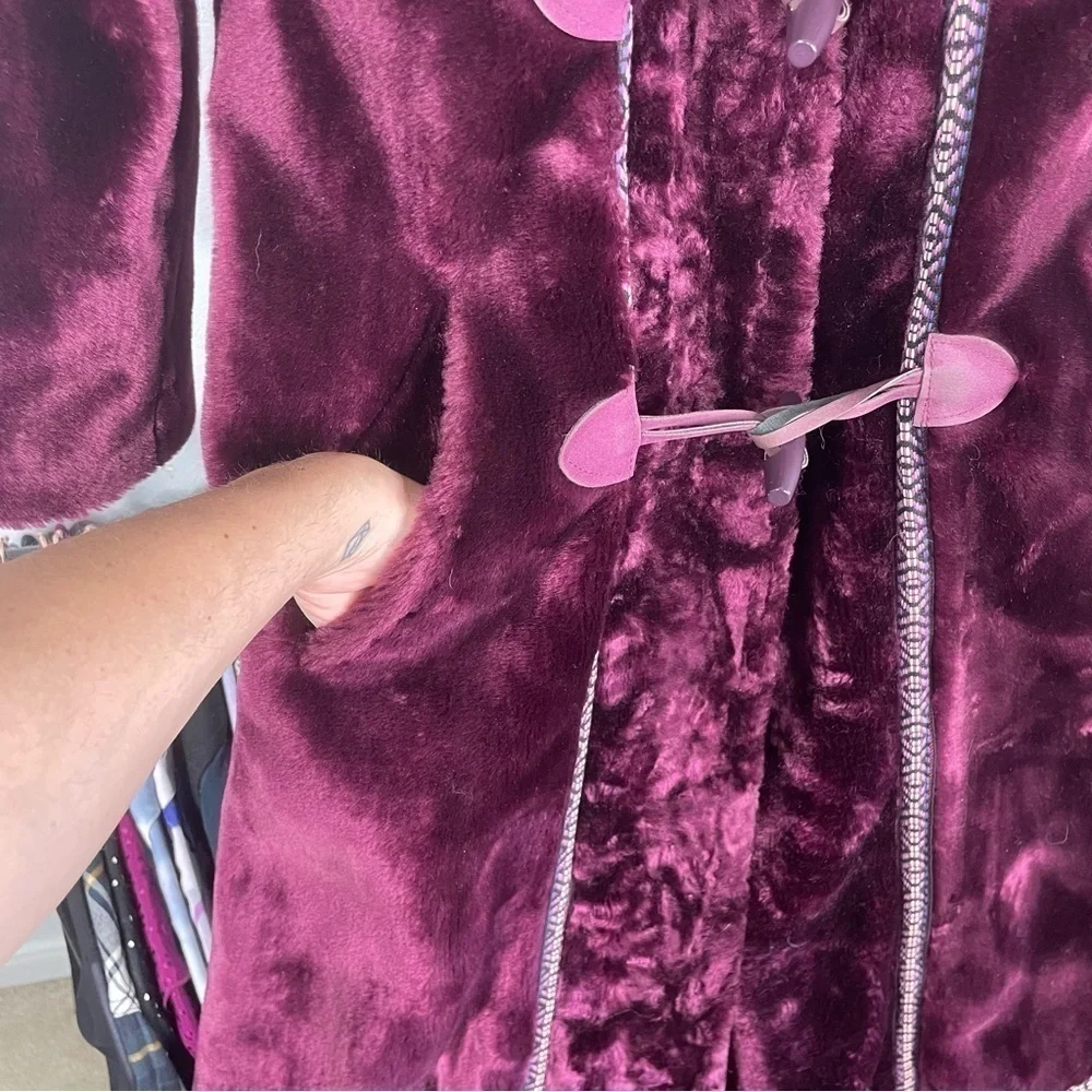 VINTAGE 1970s Garfinckel’s Washington Glenorba North Bay by Glenoit Long Coat - Picture 9 of 15